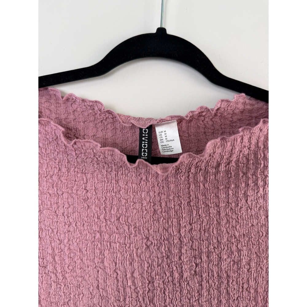 H&M Divided Crinkle Top Mauve Pink Women's Size Medium Short Sleeve - Picture 2 of 4